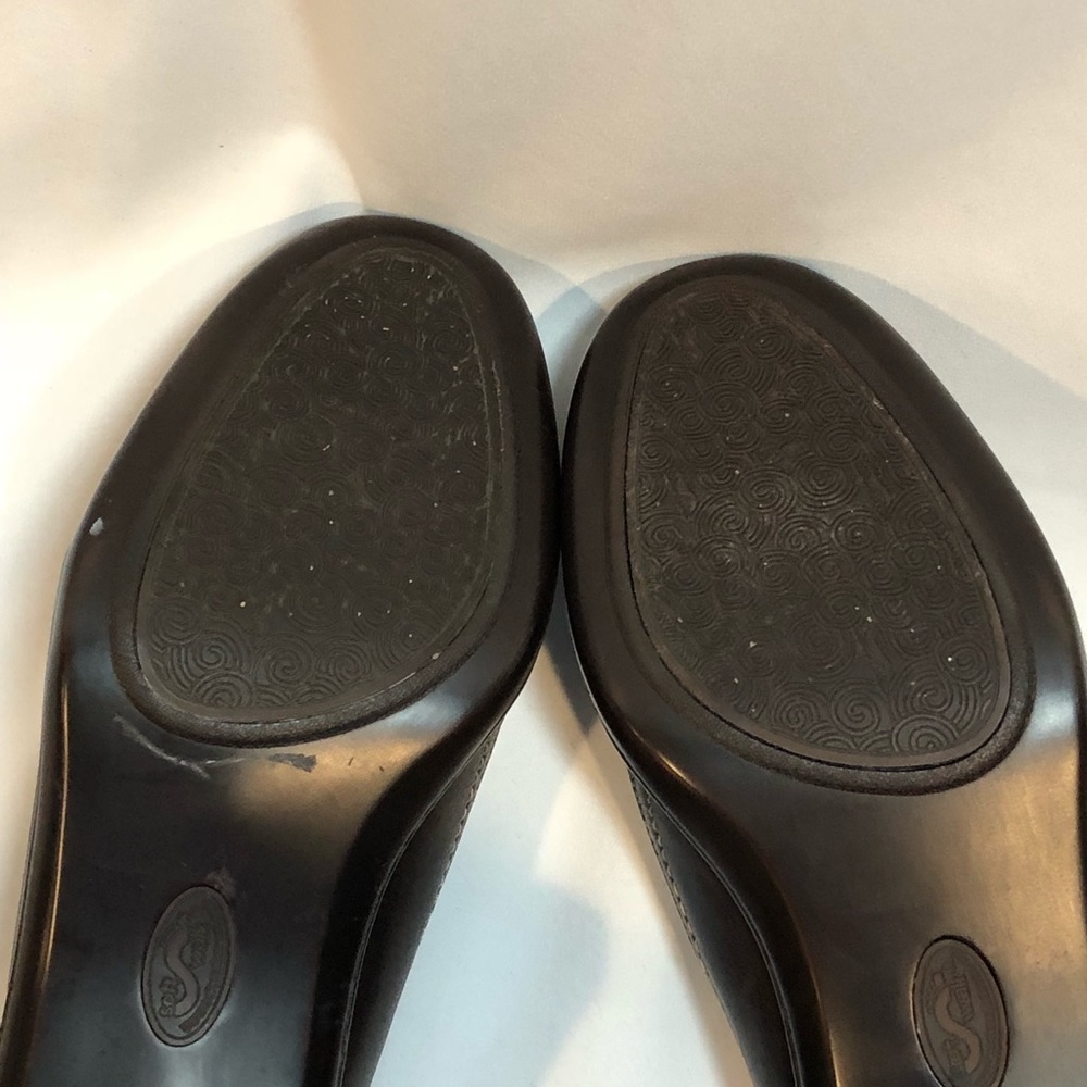 EUC SoftWalk Leather Heel Size 7 - Picture 6 of 7